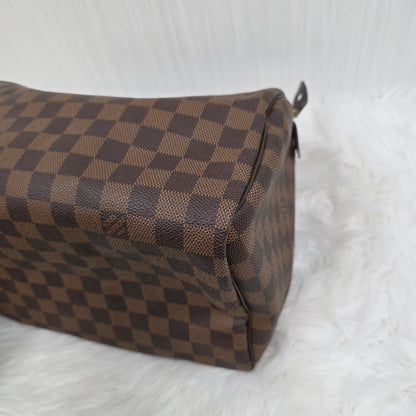 Louis Vuitton Speedy 30 Handbag (Pre-owned)
