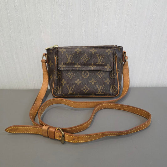 Louis Vuitton Monogram Crossbody Bag (Pre-owned)