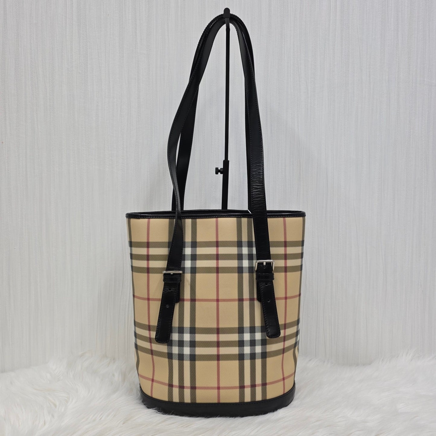 Burberry Tote Bag (Pre-owned)