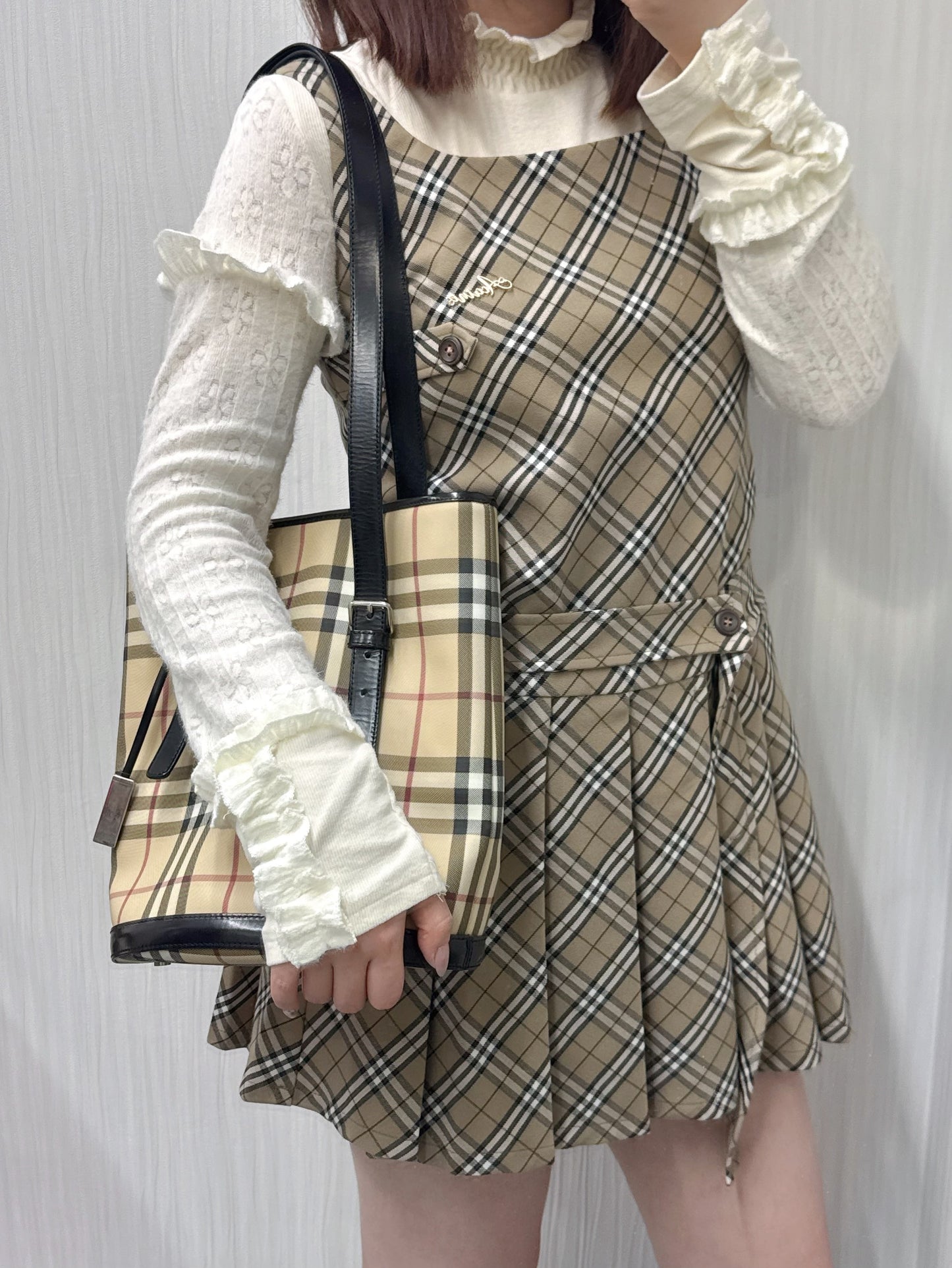 Burberry Tote Bag (Pre-owned)