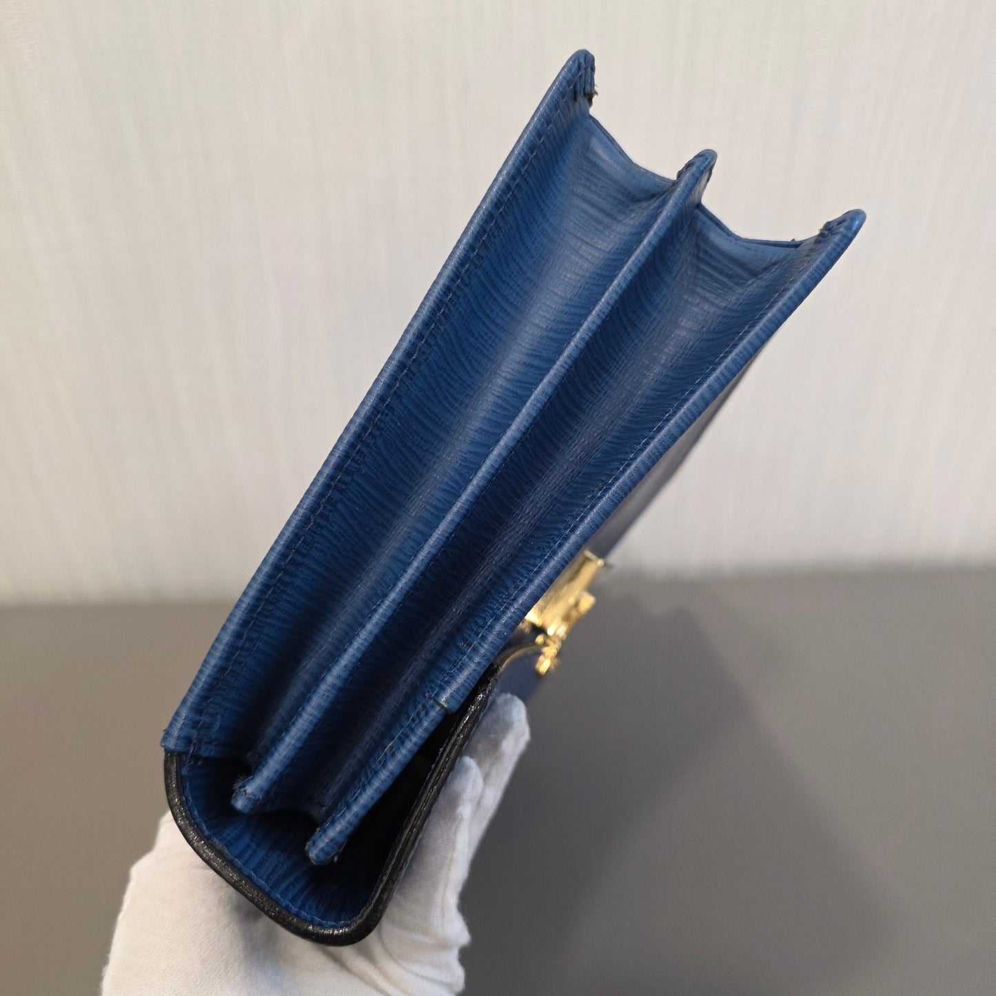 VERSACE Handbag (Pre-owned)