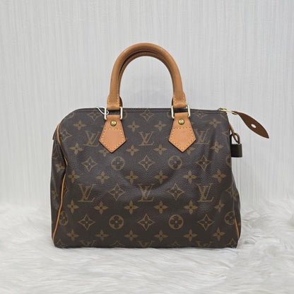 Louis Vuitton Speedy 25 Handbag (Pre-owned)