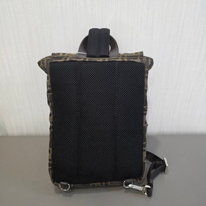 FENDI monogram 背包（二手） 