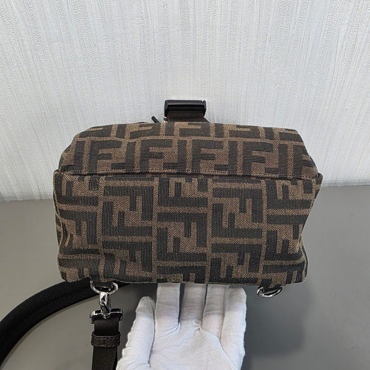 FENDI monogram 背包（二手） 