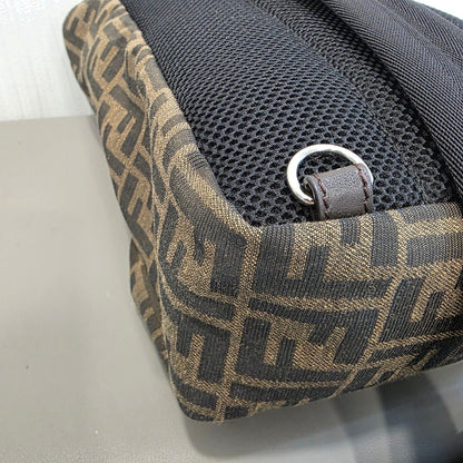 FENDI monogram 背包（二手） 