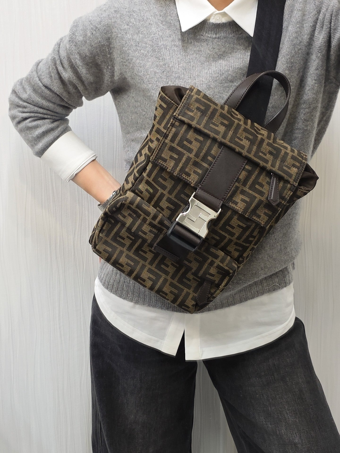 FENDI monogram 背包（二手） 