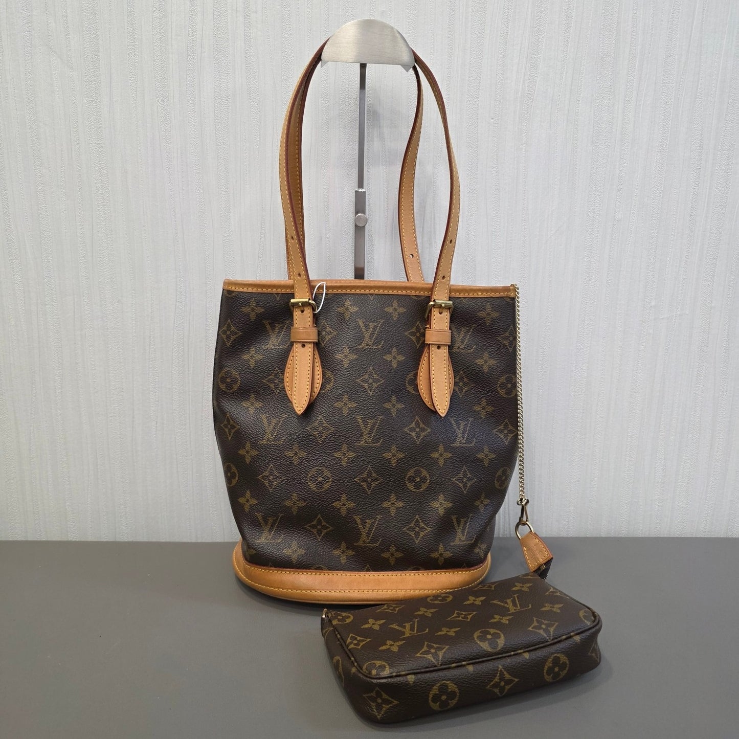Louis Vuitton Monogram Noe bucket Bag (Pre-owned)