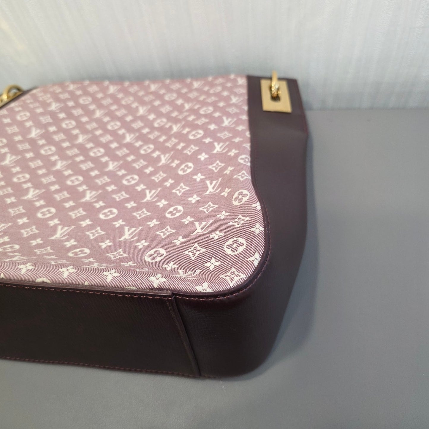 Louis Vuitton One Shoulder Bag (Pre-owned)