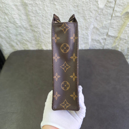 Louis Vuitton Monogram Handbag (Pre-owned)