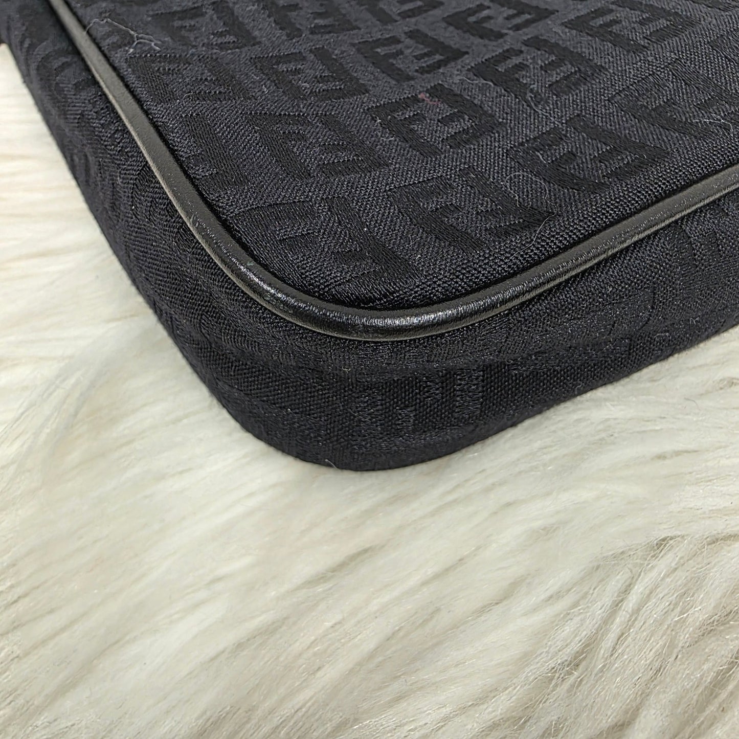 FENDI FF Crossbody Bag (Pre-owned)