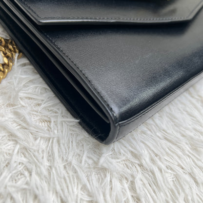 YSL Chained Crossbody Bag (Pre-owned)