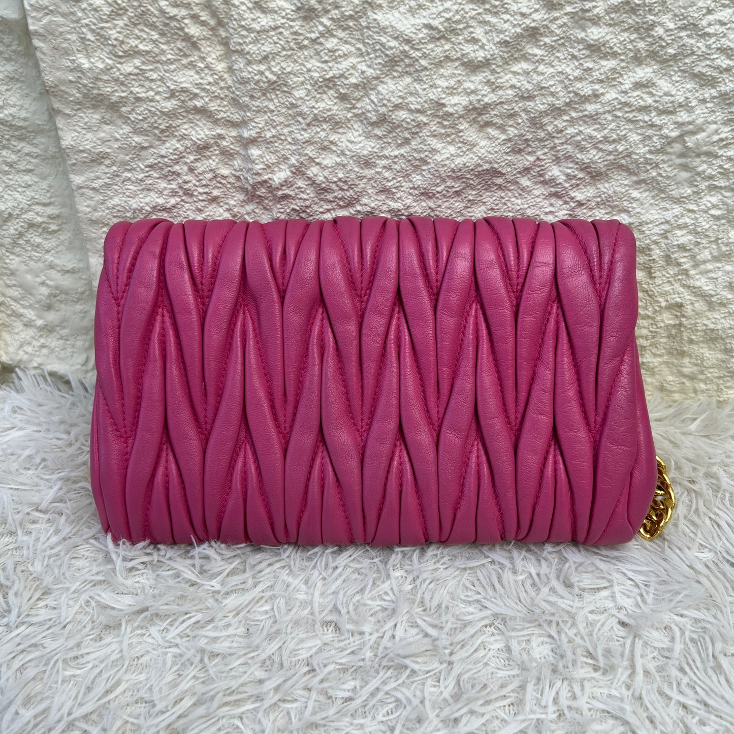 MIUMIU Chained Shoulder Bag (Pre-owned)