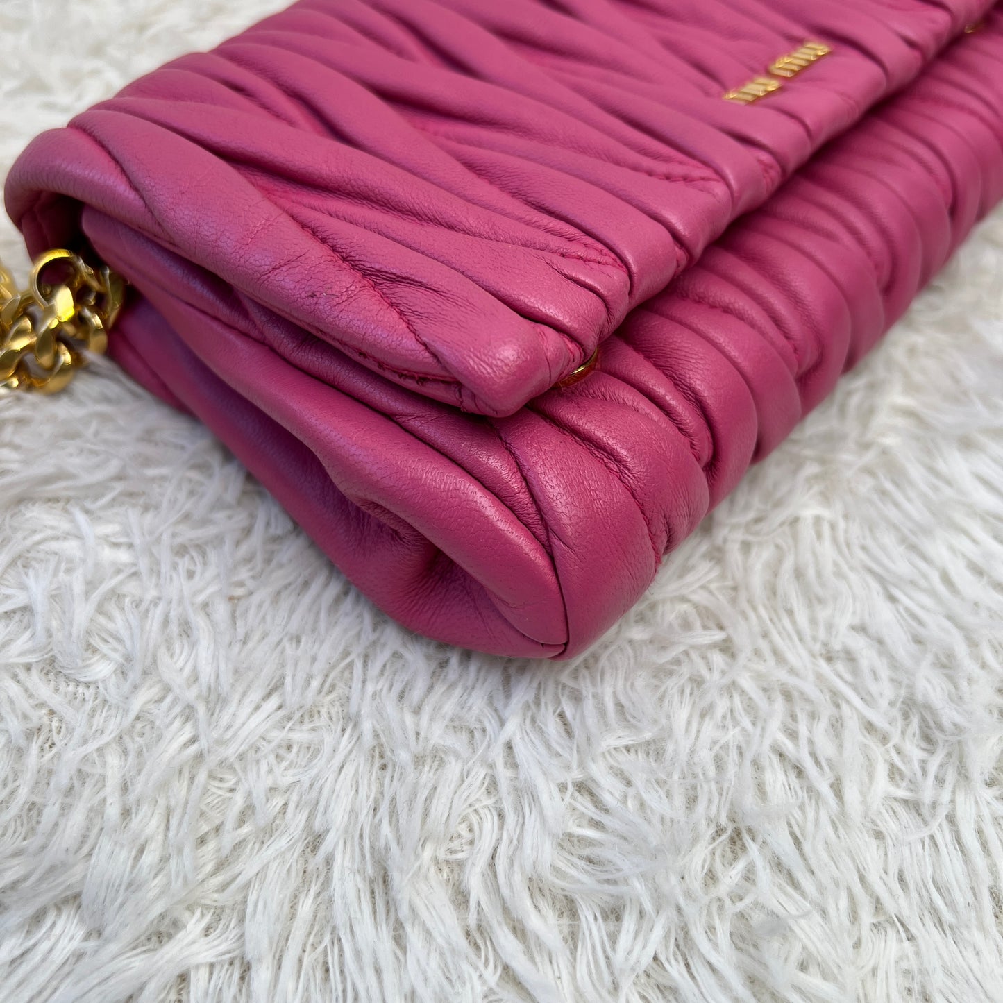 MIUMIU Chained Shoulder Bag (Pre-owned)