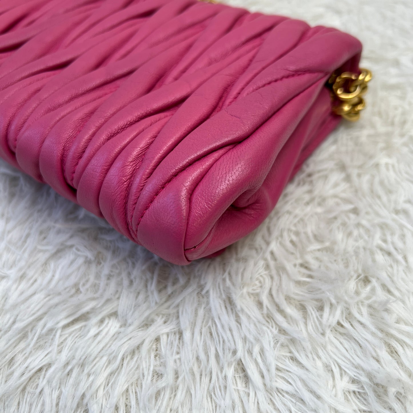MIUMIU Chained Shoulder Bag (Pre-owned)