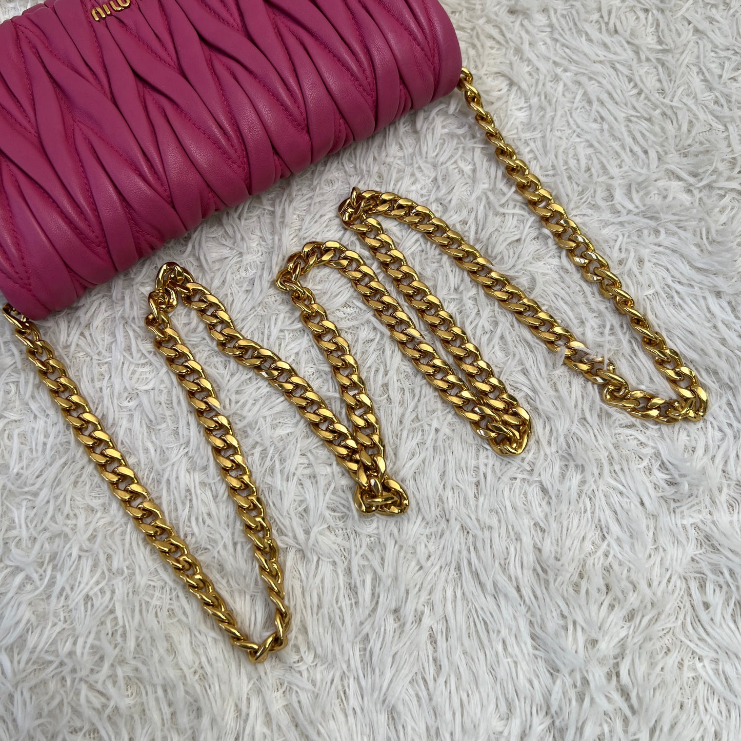 MIUMIU Chained Shoulder Bag (Pre-owned)