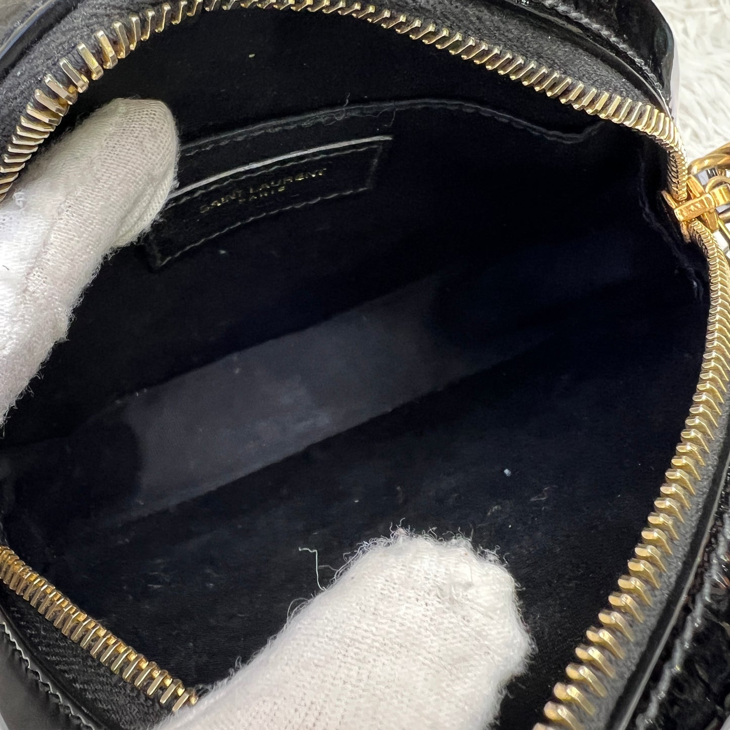 YSL Chained Vinyle Round Shoulder Bag (Pre-owned)
