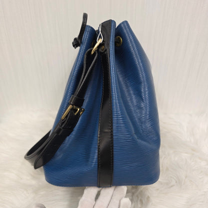 Louis Vuitton Epi Bucket Bag (Pre-owned)