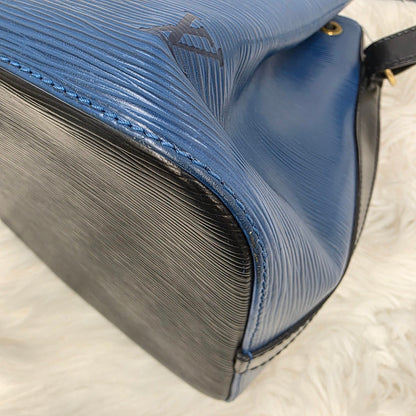 Louis Vuitton Epi Bucket Bag (Pre-owned)