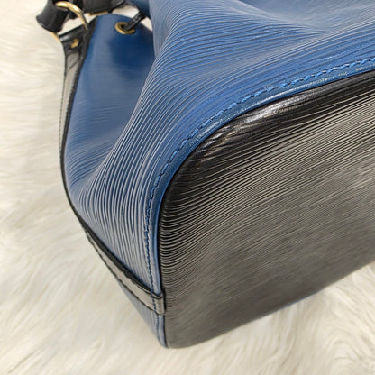 Louis Vuitton Epi Bucket Bag (Pre-owned)