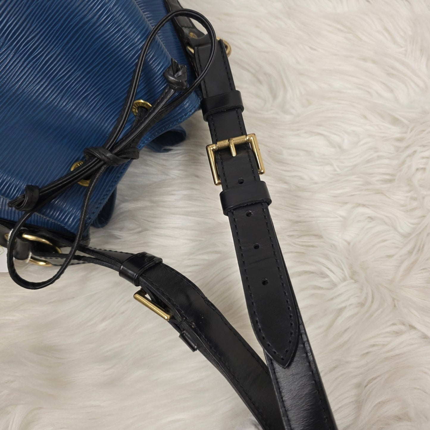 Louis Vuitton Epi Bucket Bag (Pre-owned)