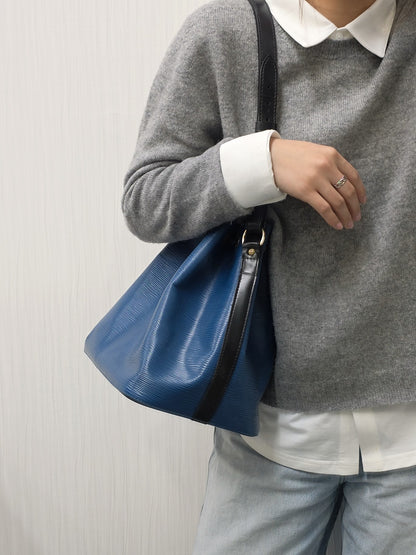 Louis Vuitton Epi Bucket Bag (Pre-owned)
