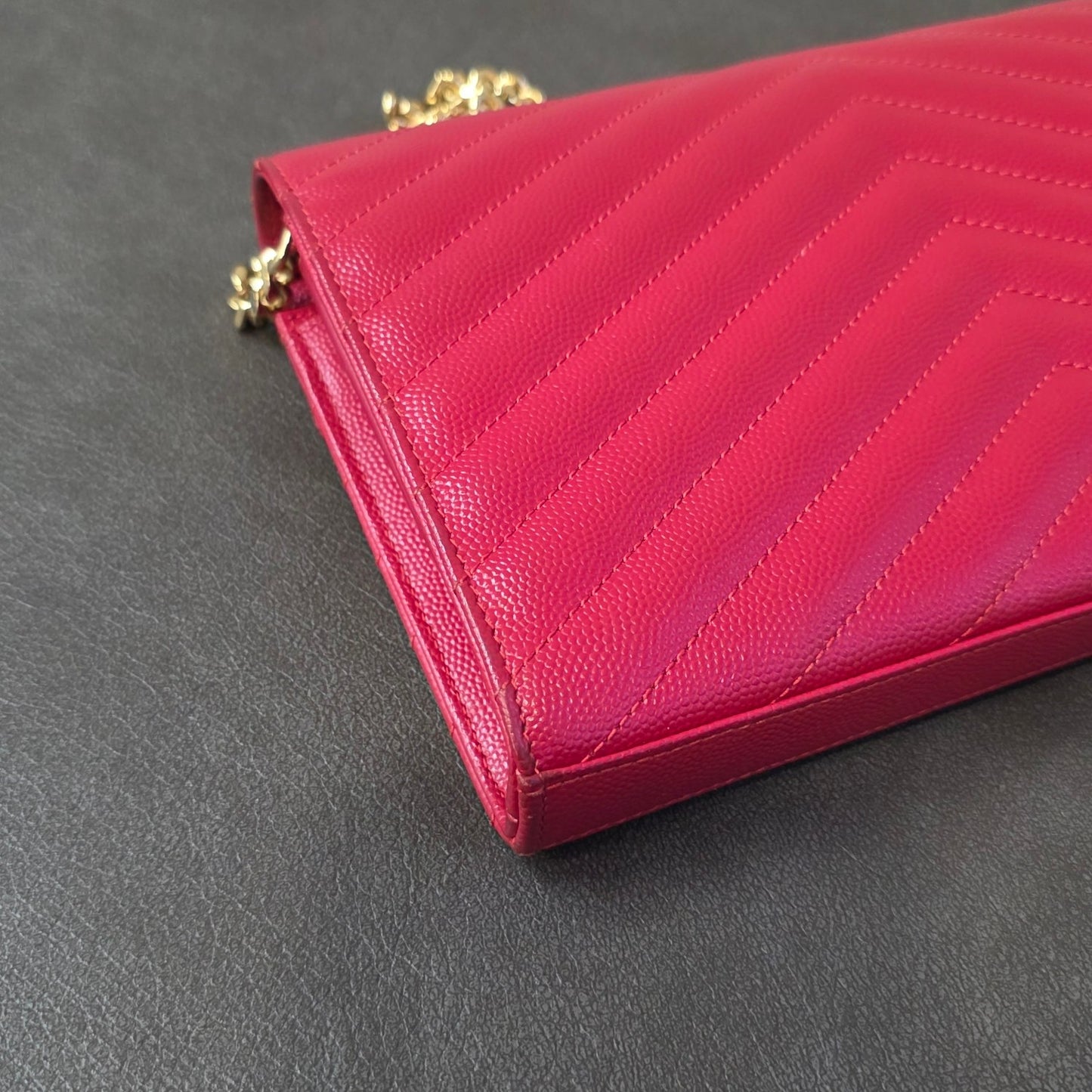 YSL Chained Crossbody Bag (Pre-owned)