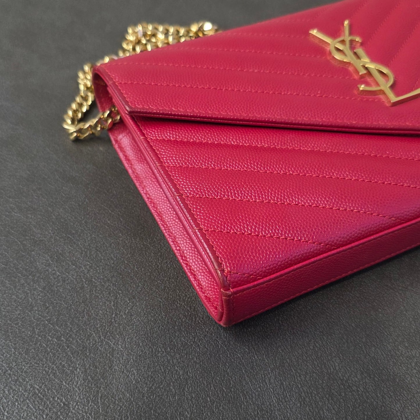 YSL Chained Crossbody Bag (Pre-owned)