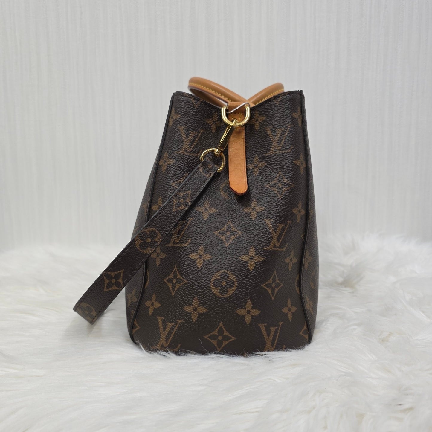 Louis Vuitton Monogram One Shoulder Bag (Pre-owned)