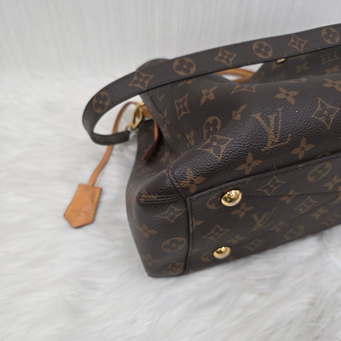 Louis Vuitton Monogram One Shoulder Bag (Pre-owned)