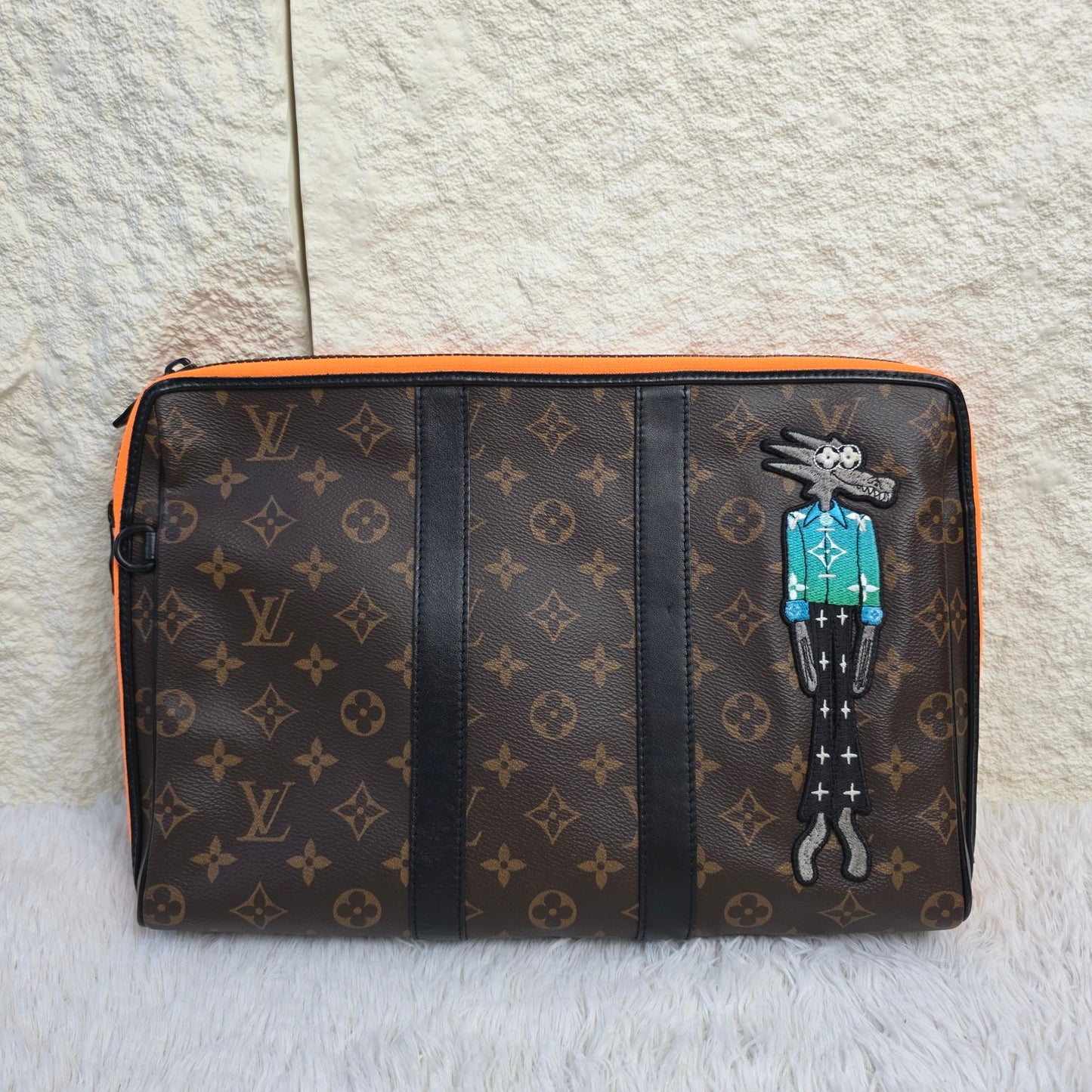 Louis Vuitton Keepall Pouch Shoulder Bag (Pre-owned)