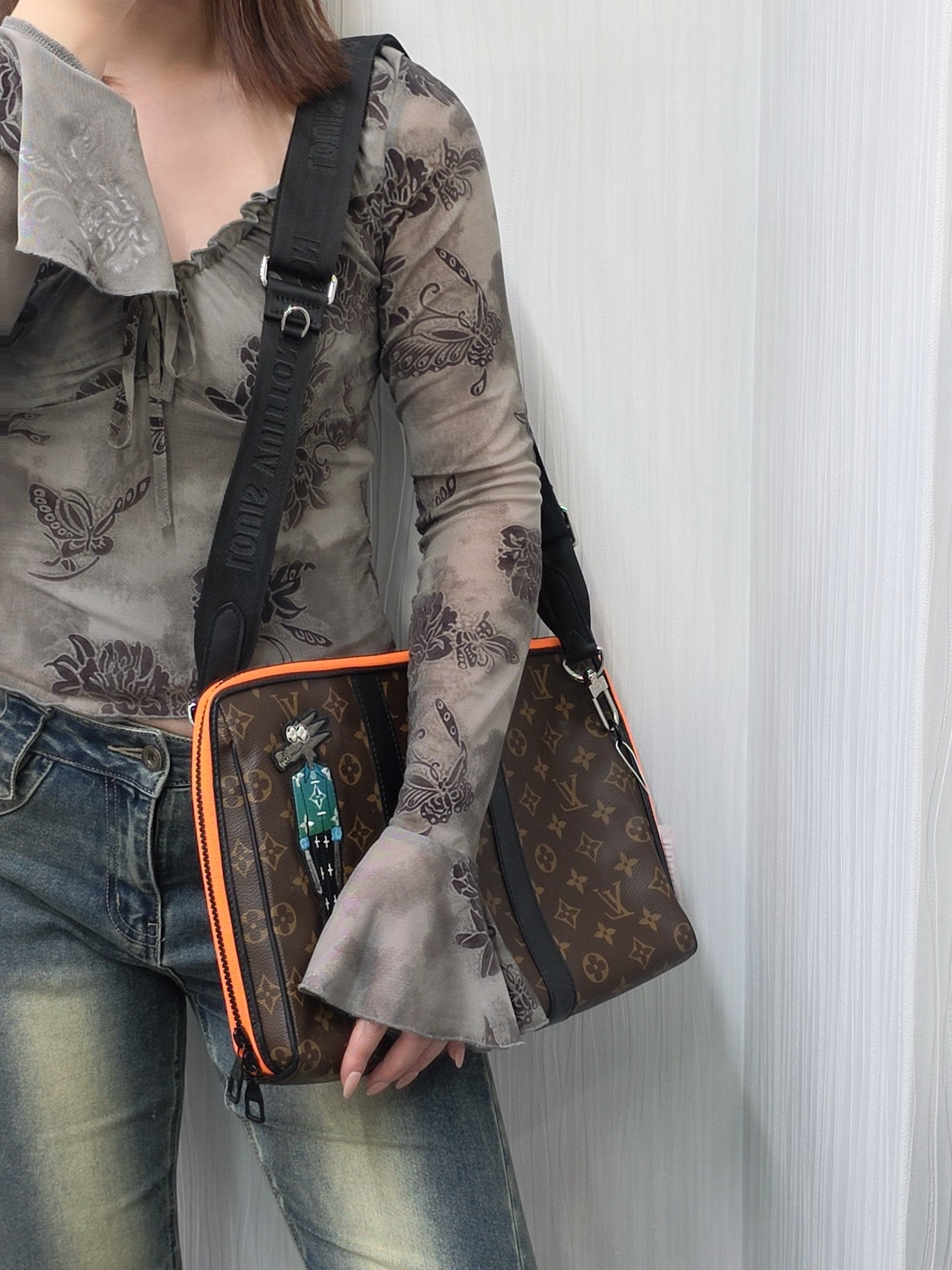 Louis Vuitton Keepall Pouch Shoulder Bag (Pre-owned)