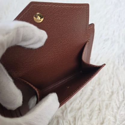 Louis Vuitton Monogram Short Wallet (Pre-owned)