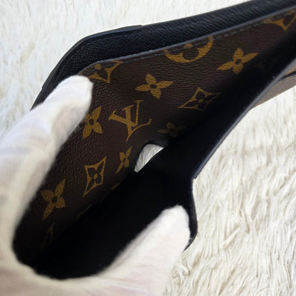 Louis Vuitton Monogram Short Wallet (Pre-owned)