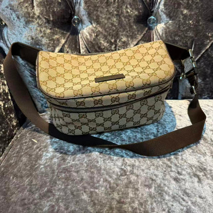 GUCCI GG Supreme Belt Bag (Pre-owned)