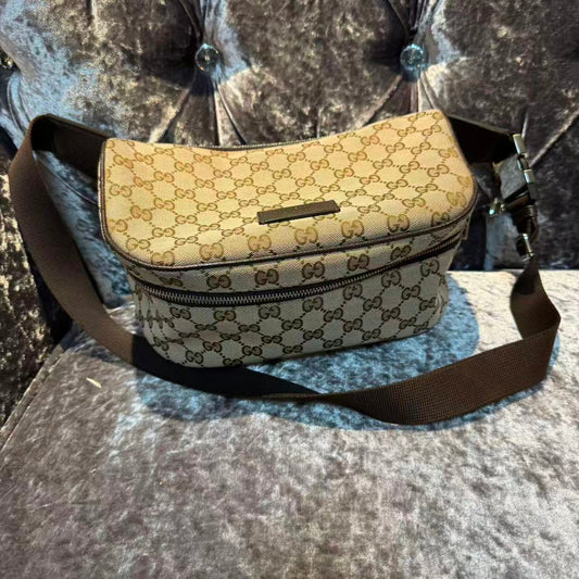 GUCCI GG Supreme Belt Bag (Pre-owned)