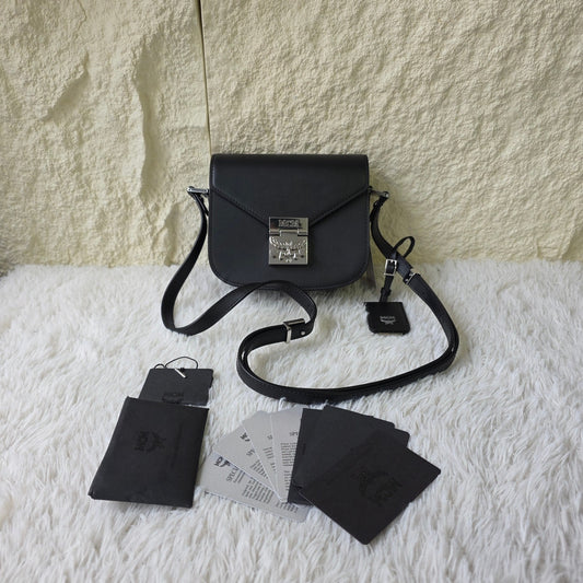 MCM Black Saddle Bag (Pre-Owned)