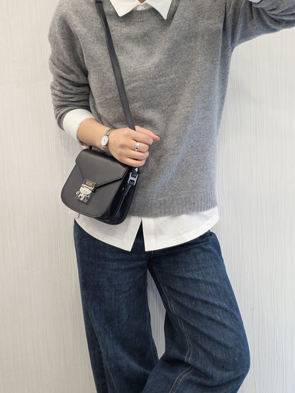MCM Black Saddle Bag (Pre-Owned)