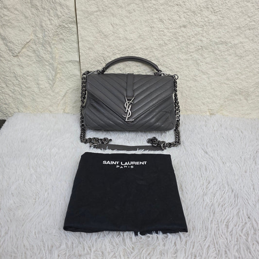 YSL Medium Envelope Chain Shoulder Bag (Pre-owned)