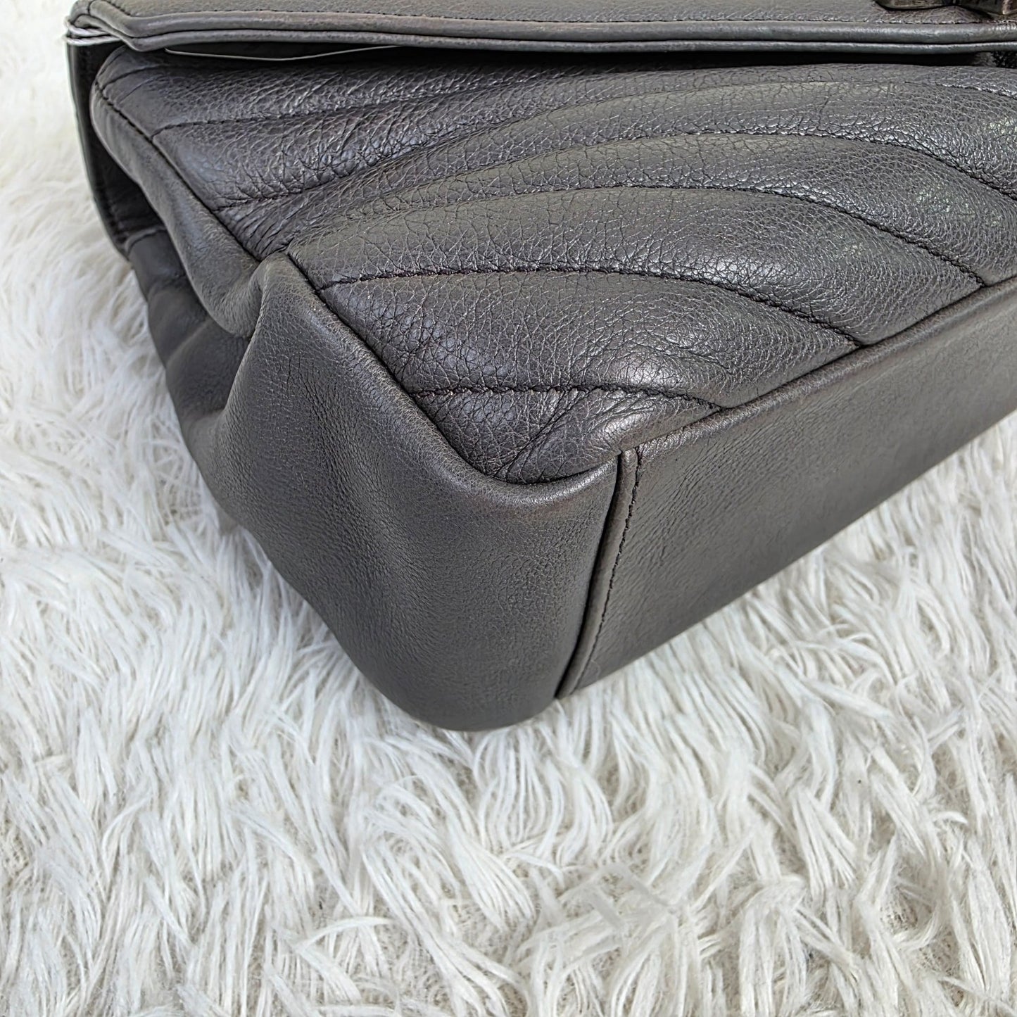 YSL Medium Envelope Chain Shoulder Bag (Pre-owned)