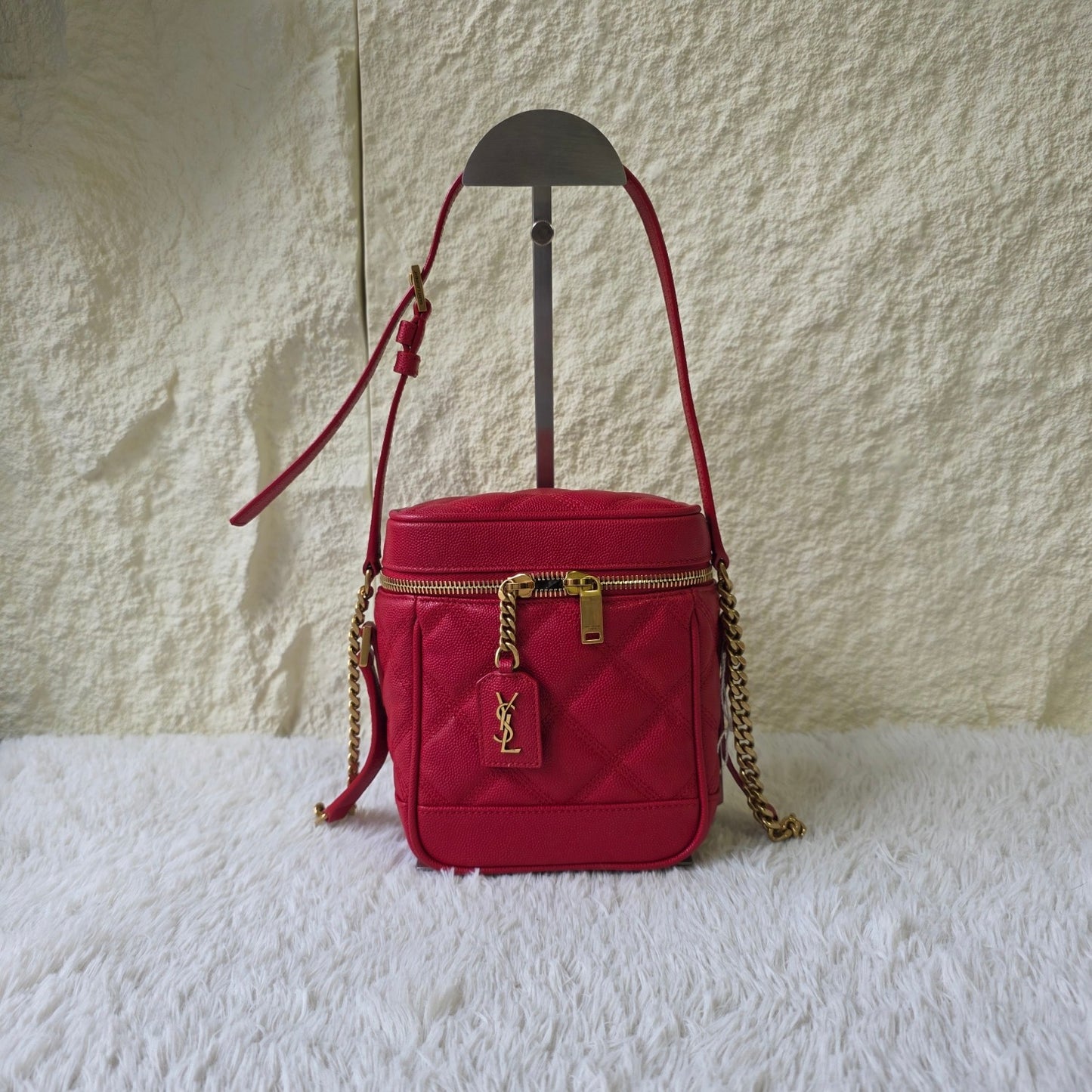 YSL 80's Vanity Chain Bag (Pre-owned)