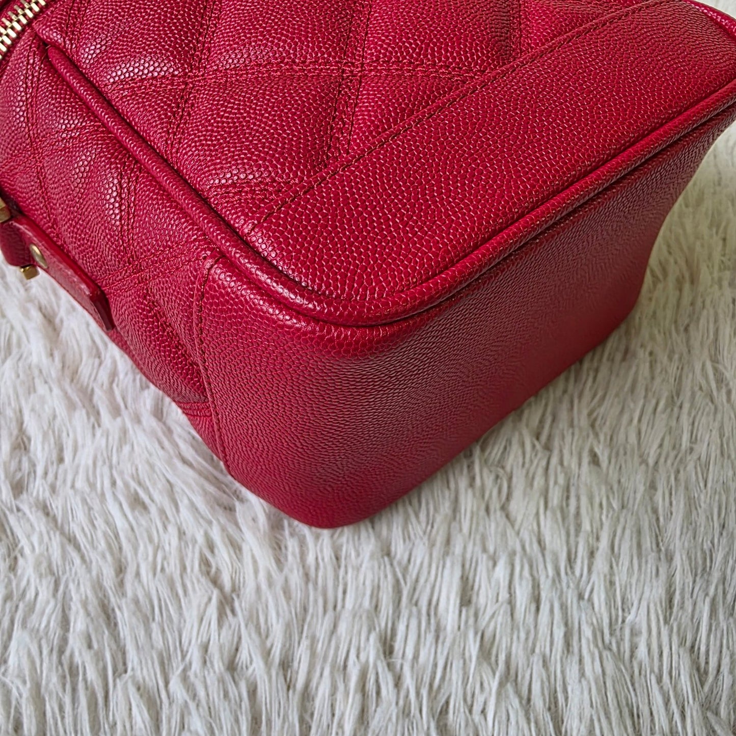YSL 80's Vanity Chain Bag (Pre-owned)