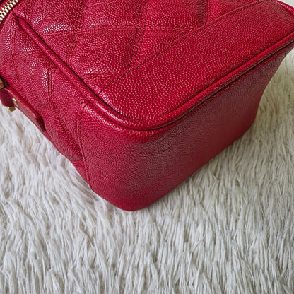YSL 80's Vanity Chain Bag (Pre-owned)