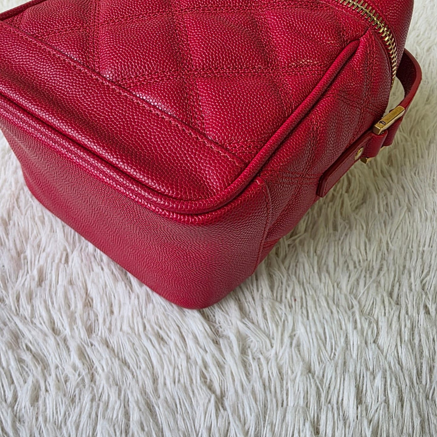 YSL 80's Vanity Chain Bag (Pre-owned)