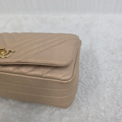 香奈儿中号经典人字纹翻盖包（二手） 
