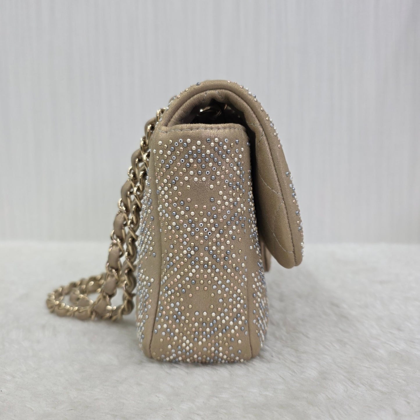 CHANEL Classic Flap Chain Crossbody Bag (Pre-owned)