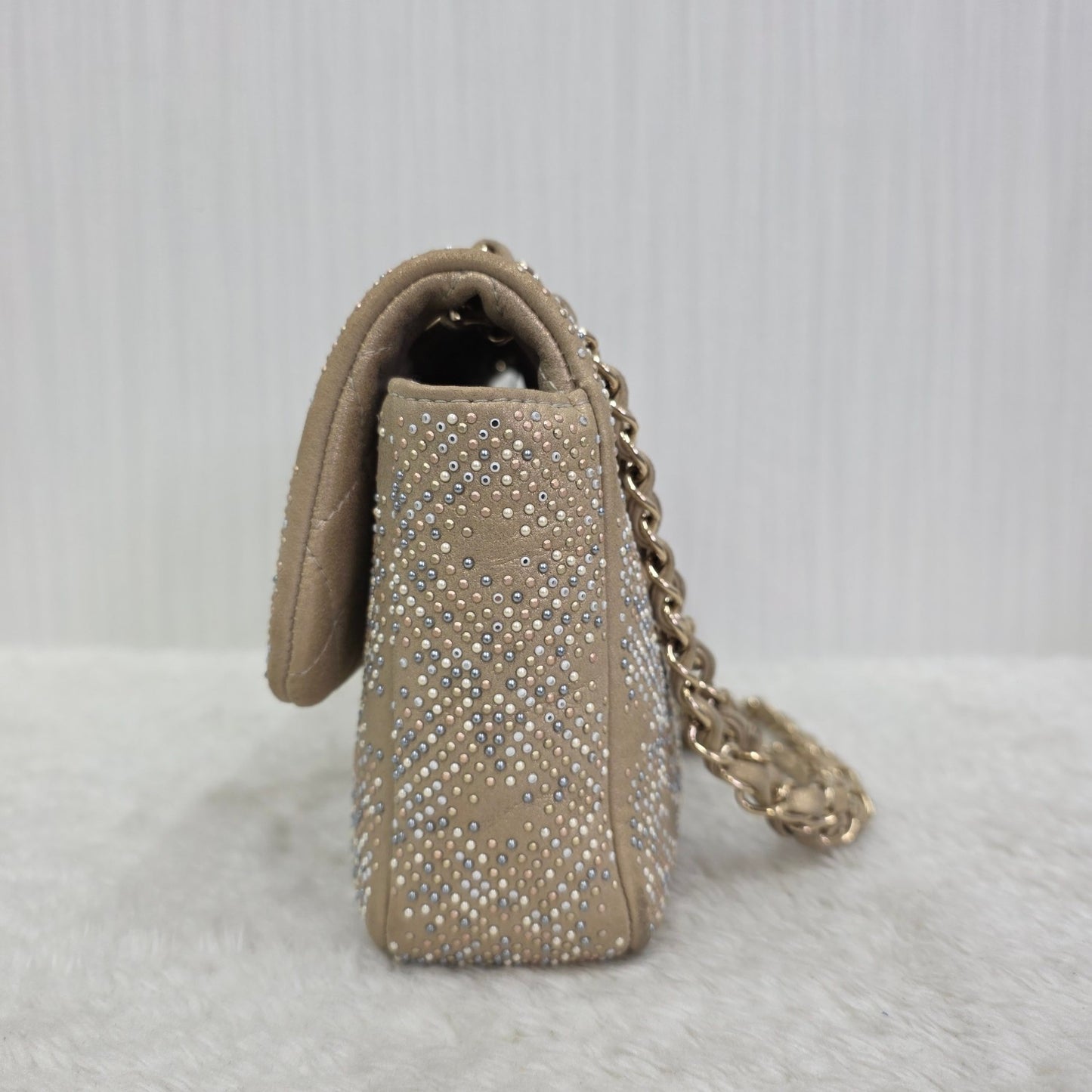 CHANEL Classic Flap Chain Crossbody Bag (Pre-owned)