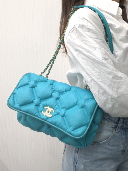 CHANEL Medium Chanel 19 Flap Bag (Pre-owned)
