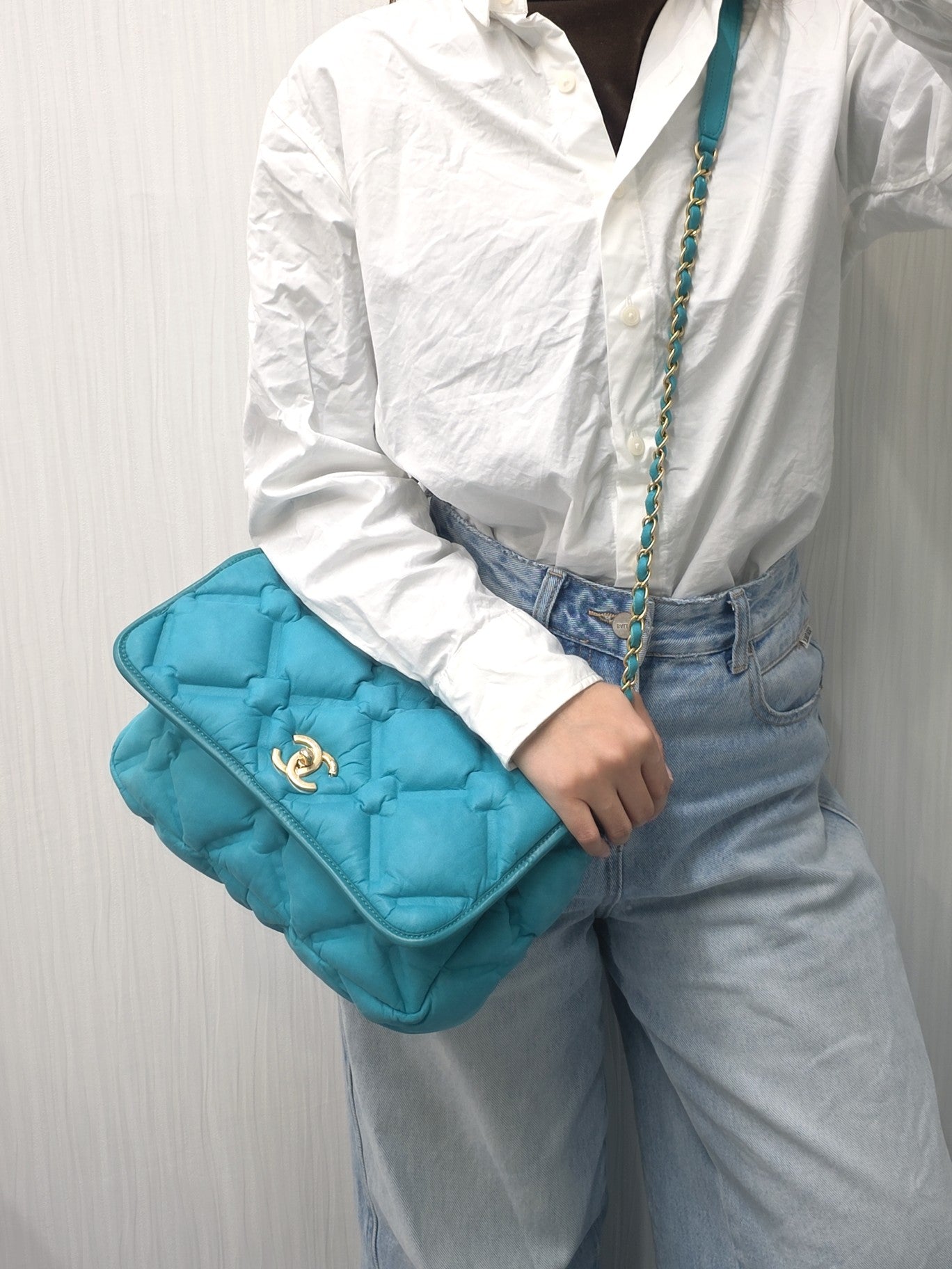CHANEL Medium Chanel 19 Flap Bag (Pre-owned)