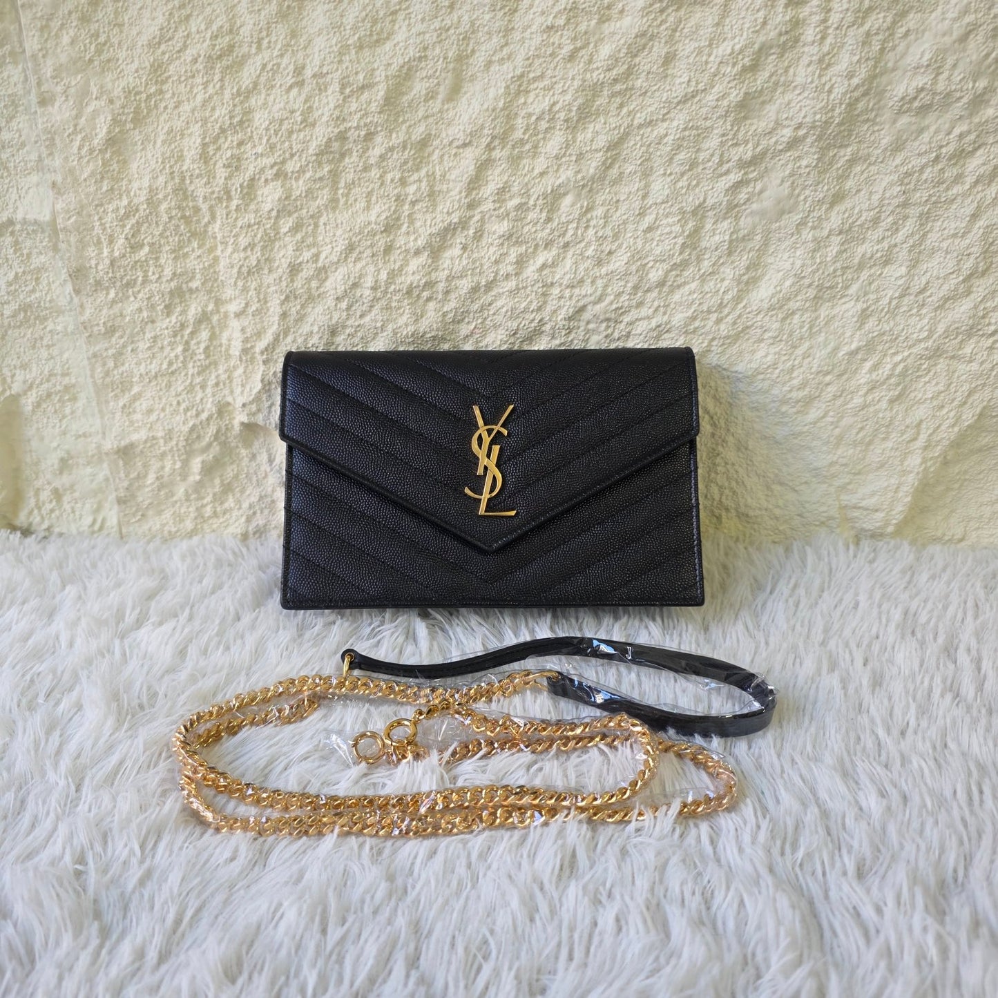 YSL Cassandre Chained Crossbody Bag (Pre-owned)