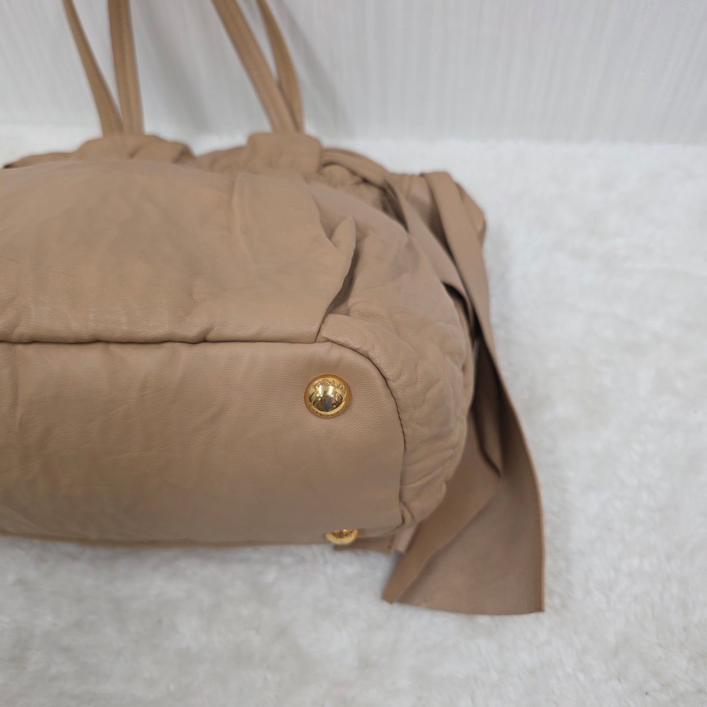 Prada Handbag with Strap (Pre-owned)